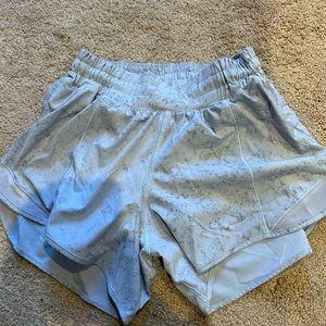 Lululemon hotty hot shorts